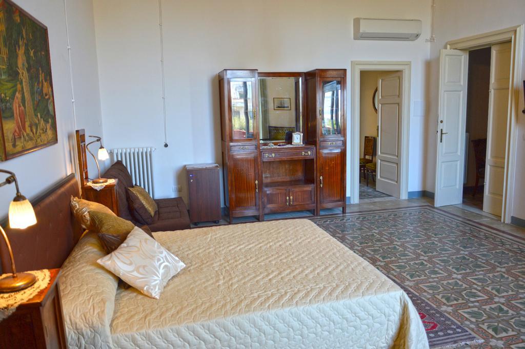 غالّيبولي Palazzo Vallebona المظهر الخارجي الصورة