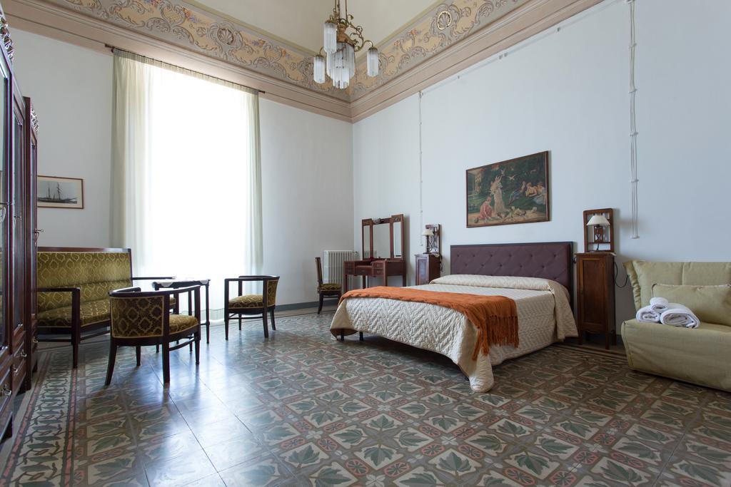 غالّيبولي Palazzo Vallebona المظهر الخارجي الصورة