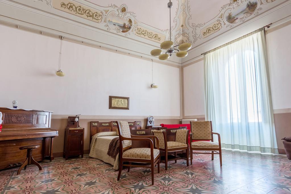 غالّيبولي Palazzo Vallebona المظهر الخارجي الصورة
