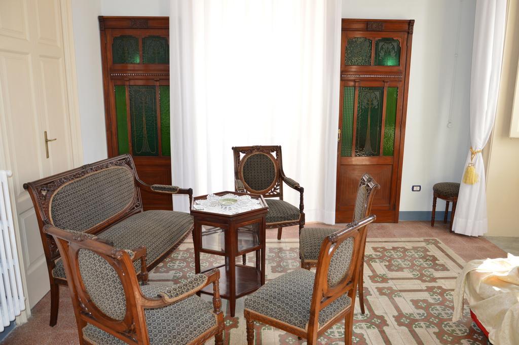 غالّيبولي Palazzo Vallebona المظهر الخارجي الصورة