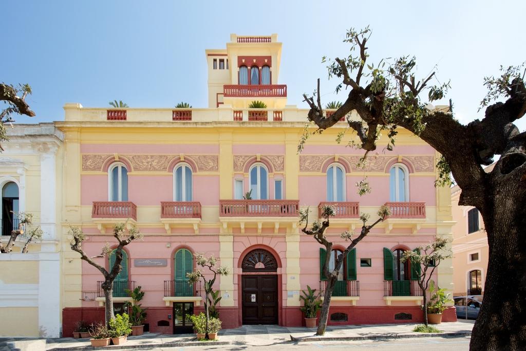 غالّيبولي Palazzo Vallebona المظهر الخارجي الصورة